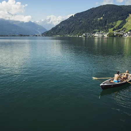 AlpenParks Hotel&Apartment Central Zell am See-3